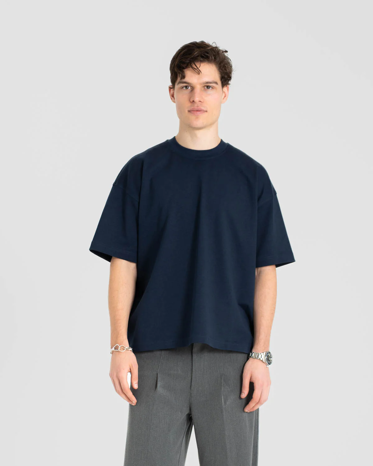 Blank T-shirt Navy - Image 3
