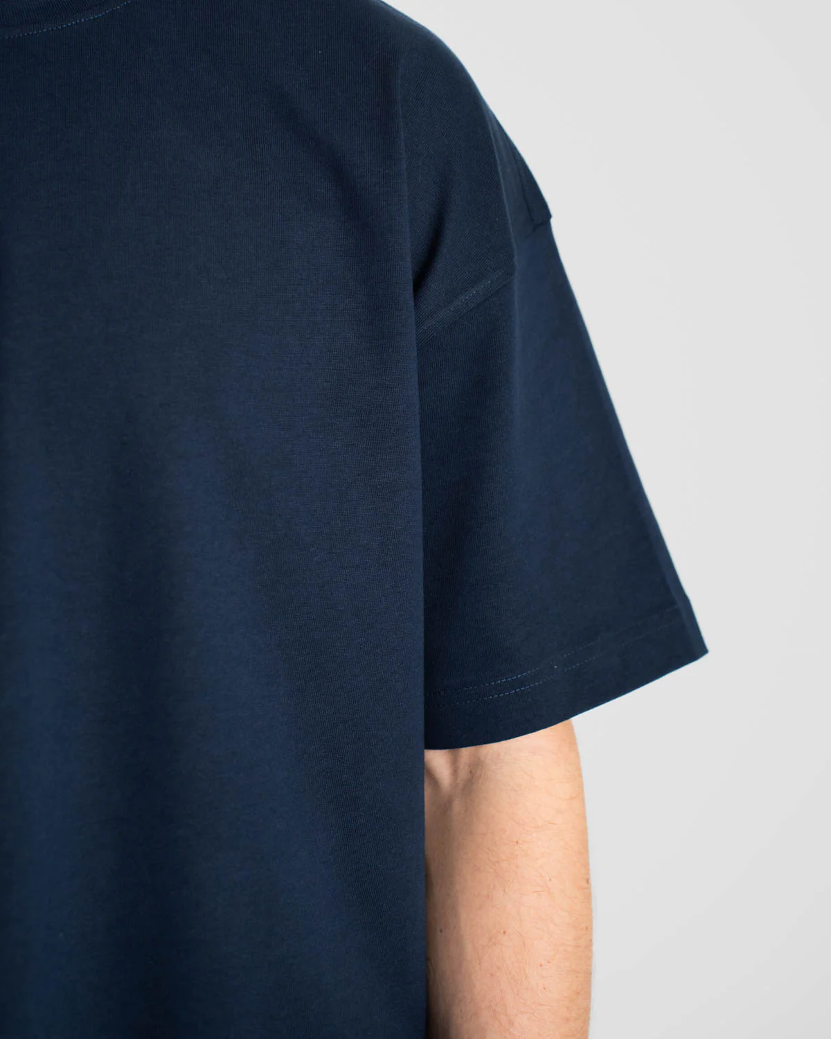 Blank T-shirt Navy - Image 9