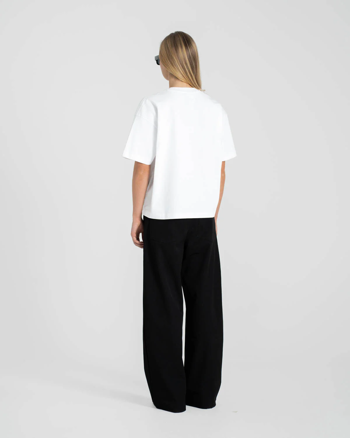 Blank T-shirt White - Image 6