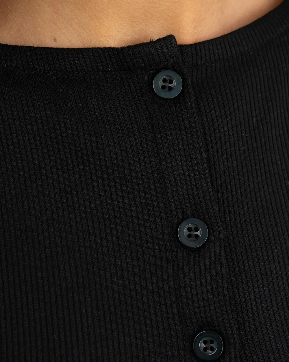 Bottoned Top Black - Image 6