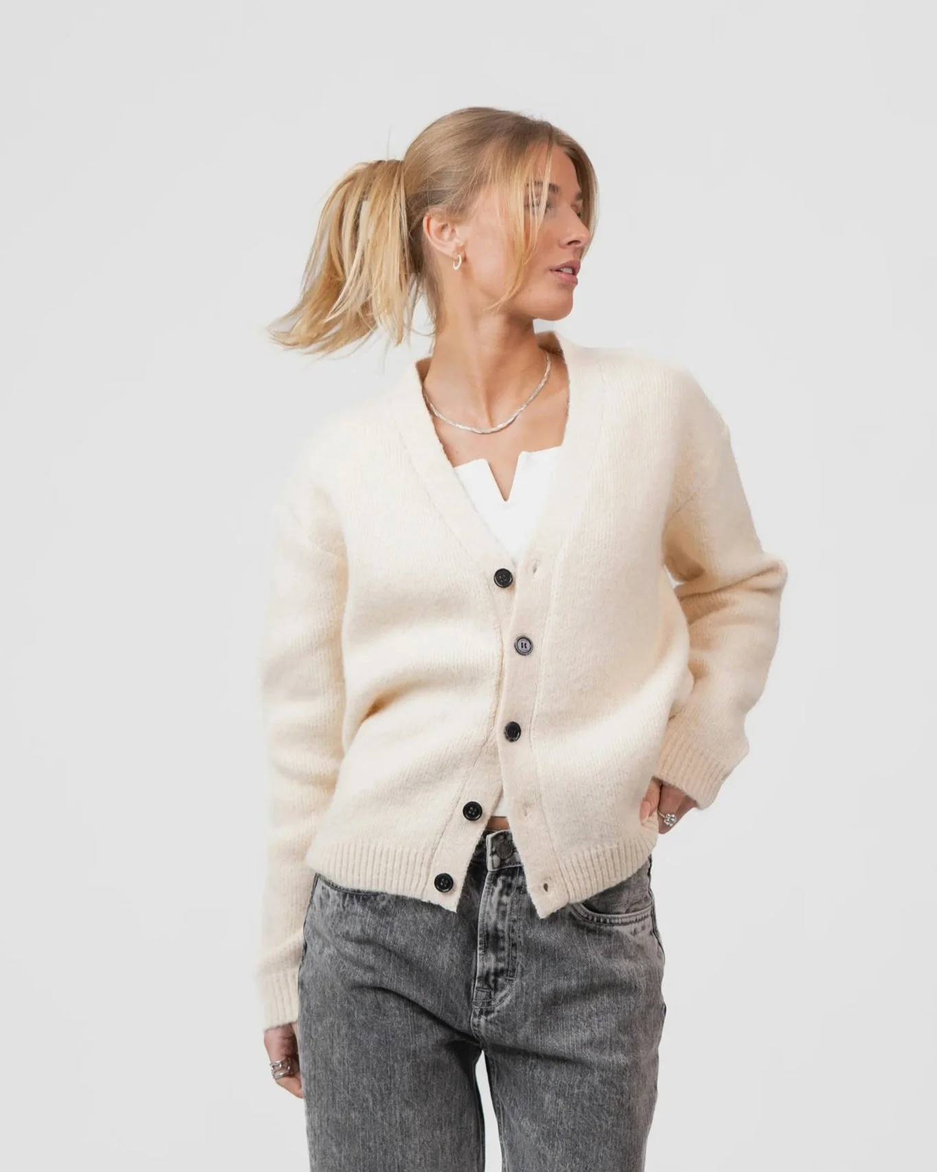 Cardigan cream white - Image 2