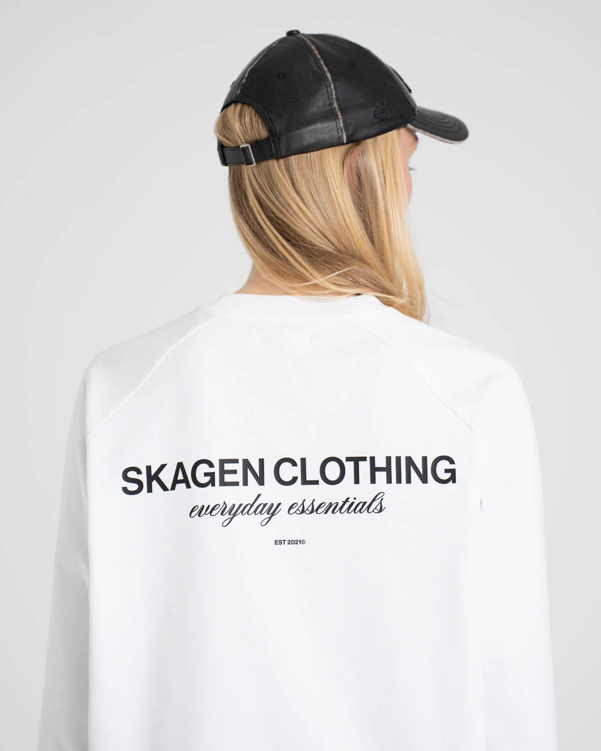 Everyday Essential Raglan Longsleeve White dame - Image 10