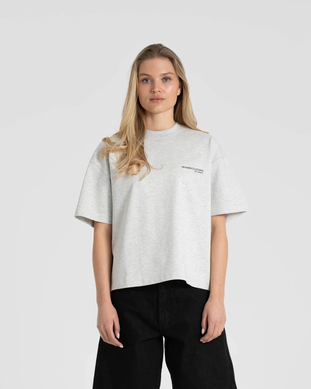 Everyday Essential T-Shirt Grey dame - Image 3