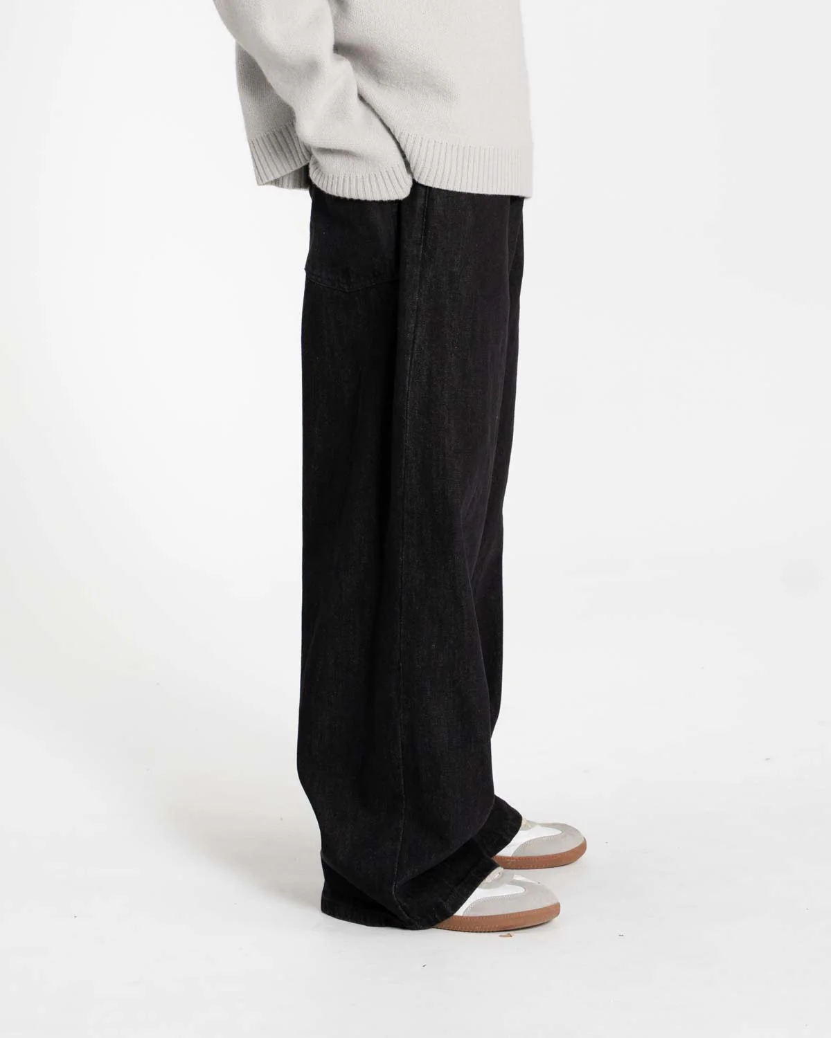Extra Baggy Denim Jeans Black - Image 4