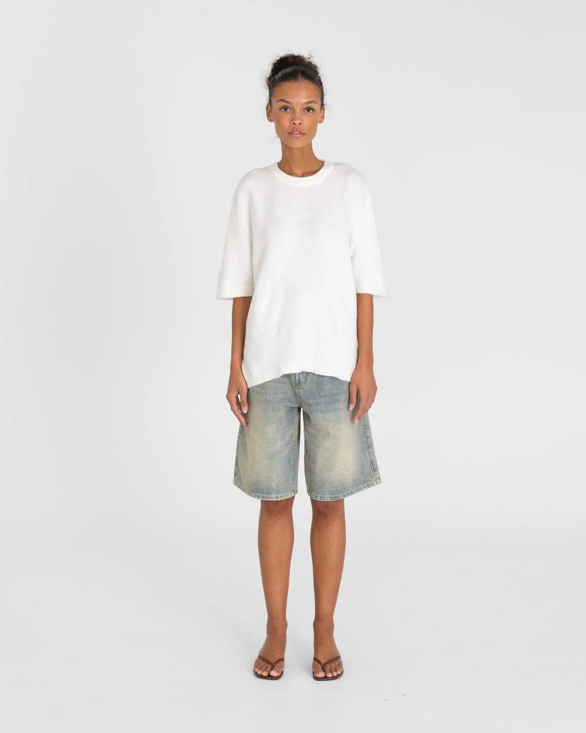 Knitted T-shirt White - Image 5