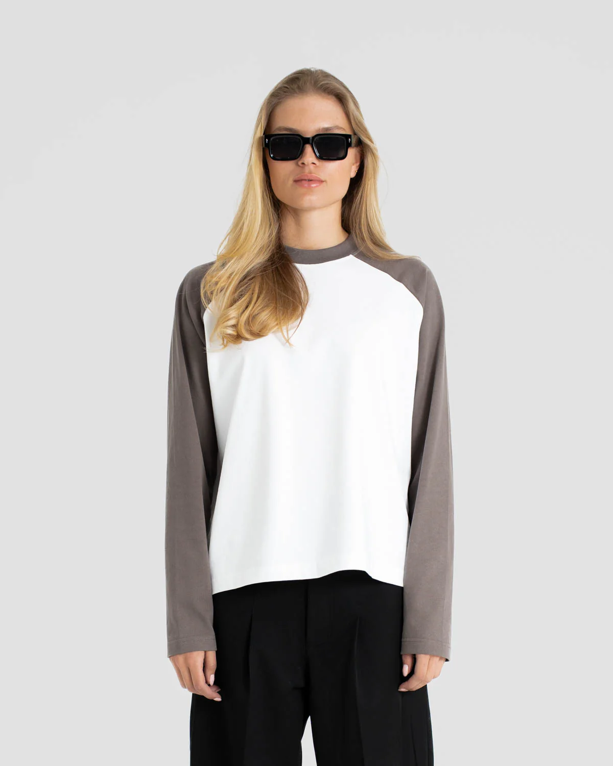 Raglan Longsleeve T-shirt White/Grey - Image 3