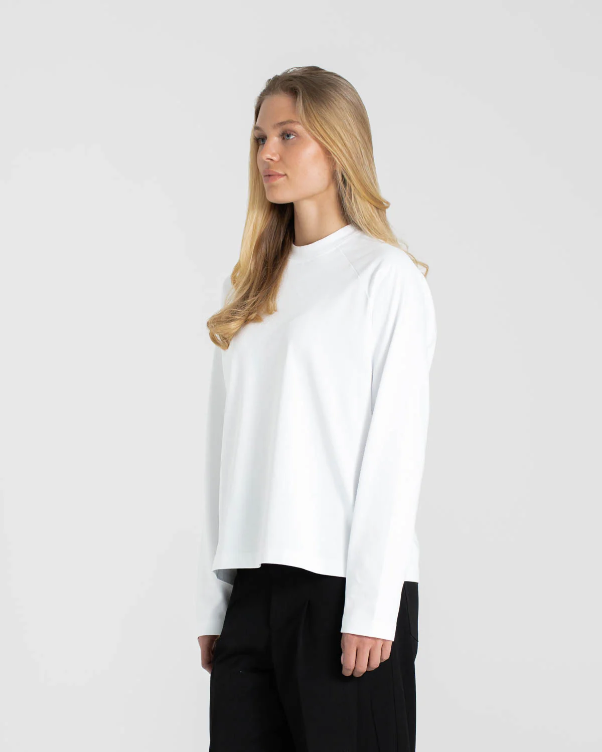 Raglan Longsleeve T-shirt White - Image 3